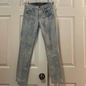 Joe’s Low Rise Bleach Wash Ankle Length Skinny Jeans